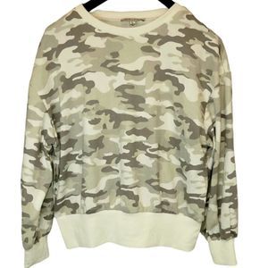 Women's Jack & Avery Camo Sweater Size Large